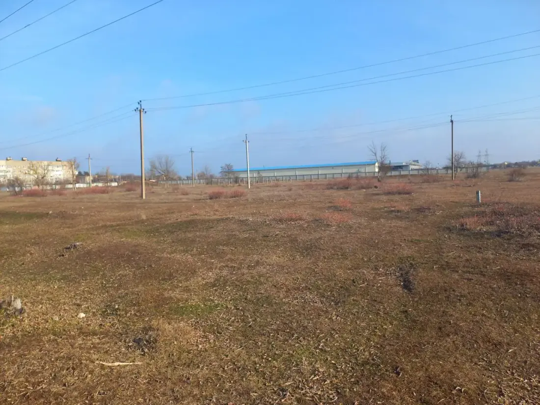 Земельный участок 2,4 га в пгт Октябрьское