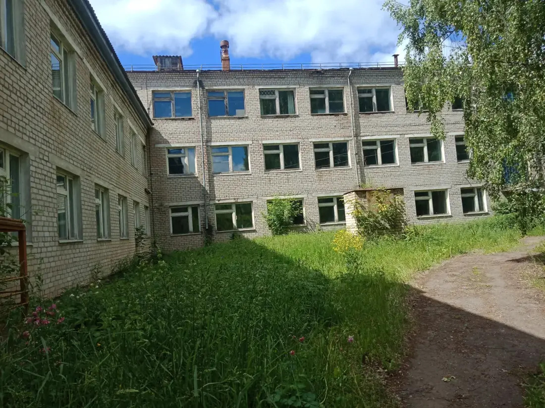 Земельный участок 0,74 га с объектом капитального строительства